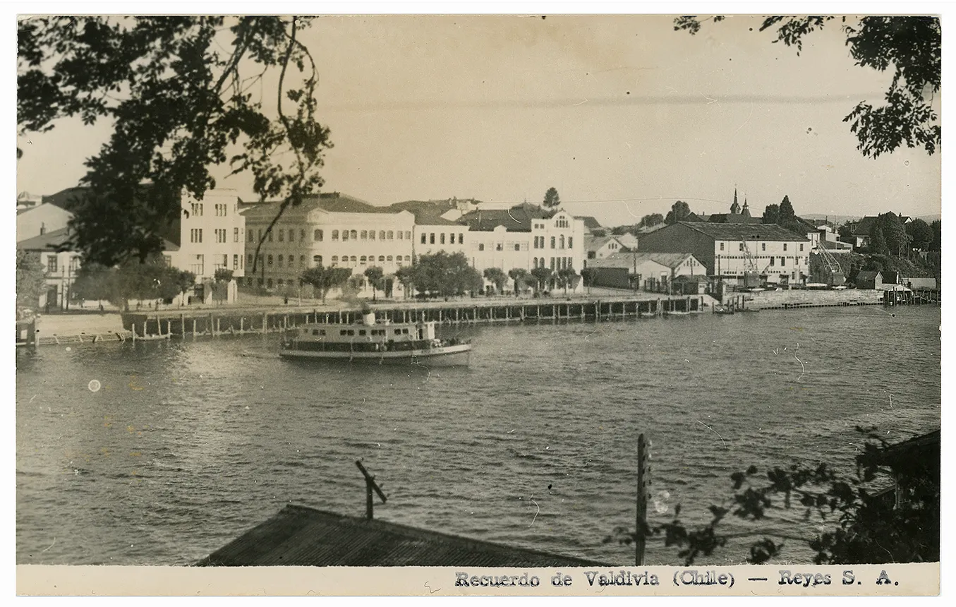 Río Valdivia y malecón, 1955