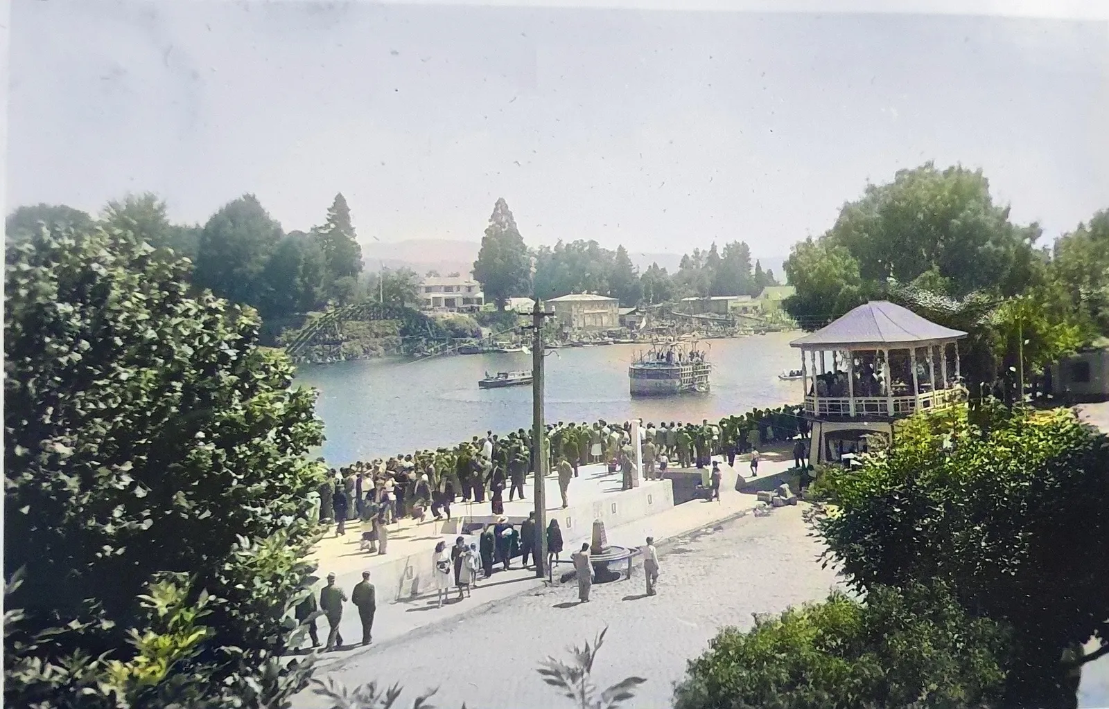 Costanera de Valdivia , 1945