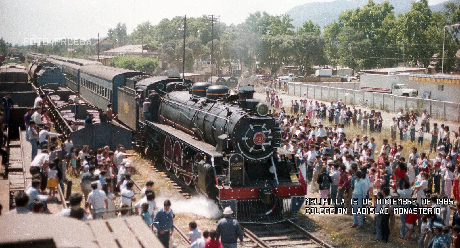 Tren detenido en estacion Melipilla en 1985