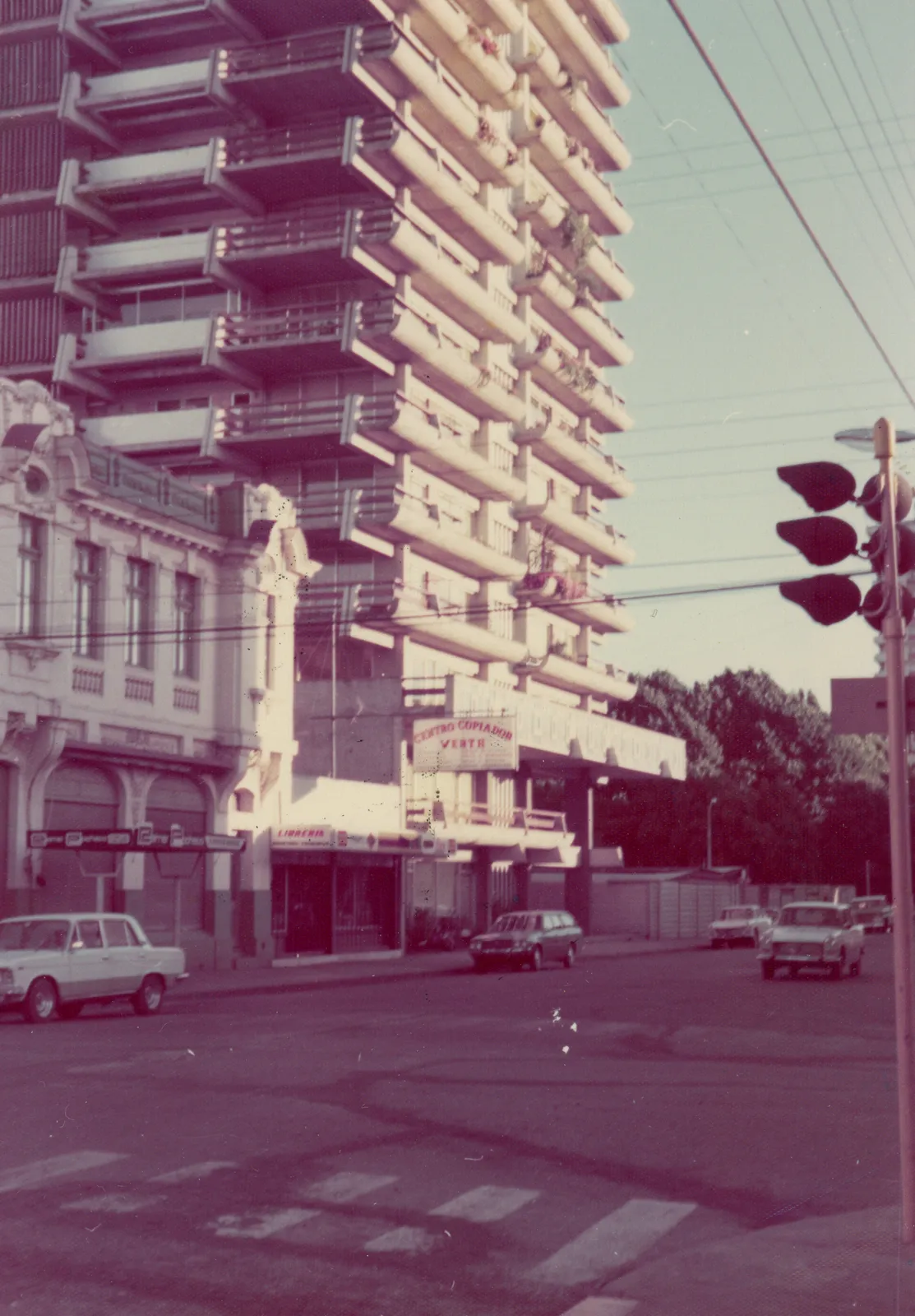 Irarrazabal. 1982