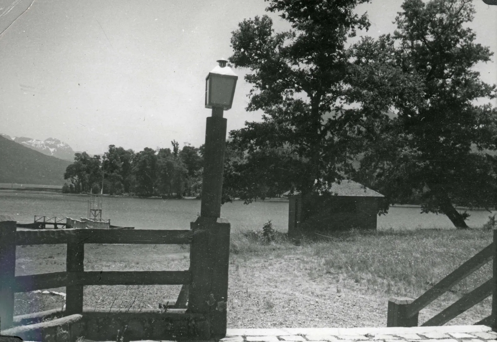 Vista desde el Hotel Pirihueico, 1955