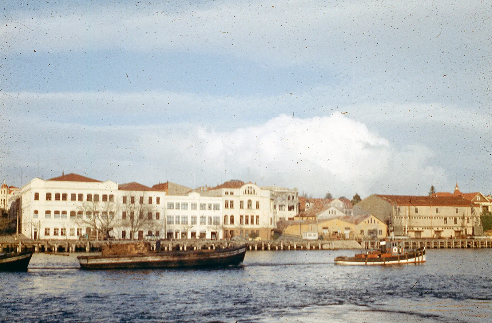 Valdivia desde Isla Teja, 1960
