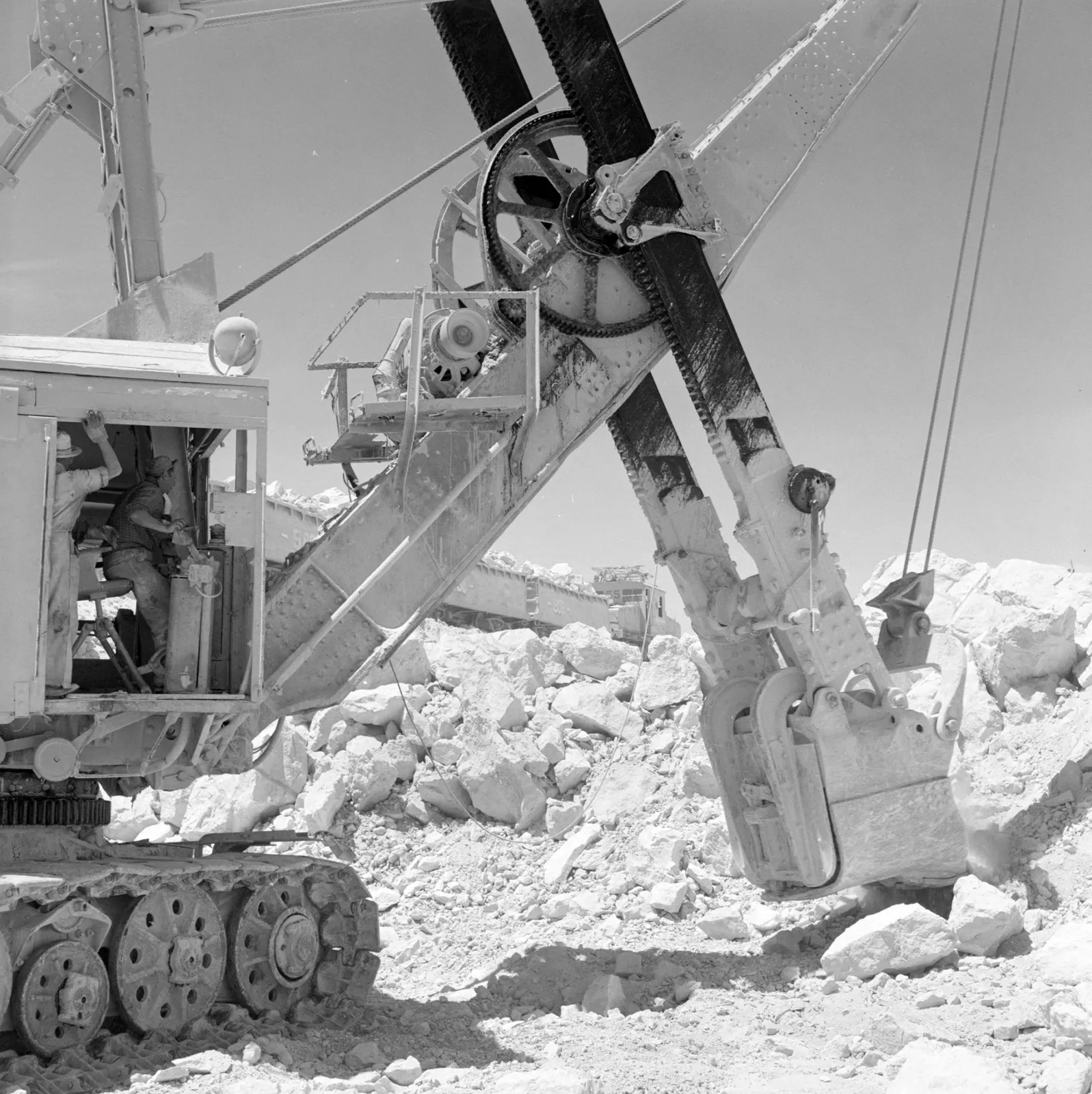 Maquinaria de excavación en Chuquicamata ca. 1960.