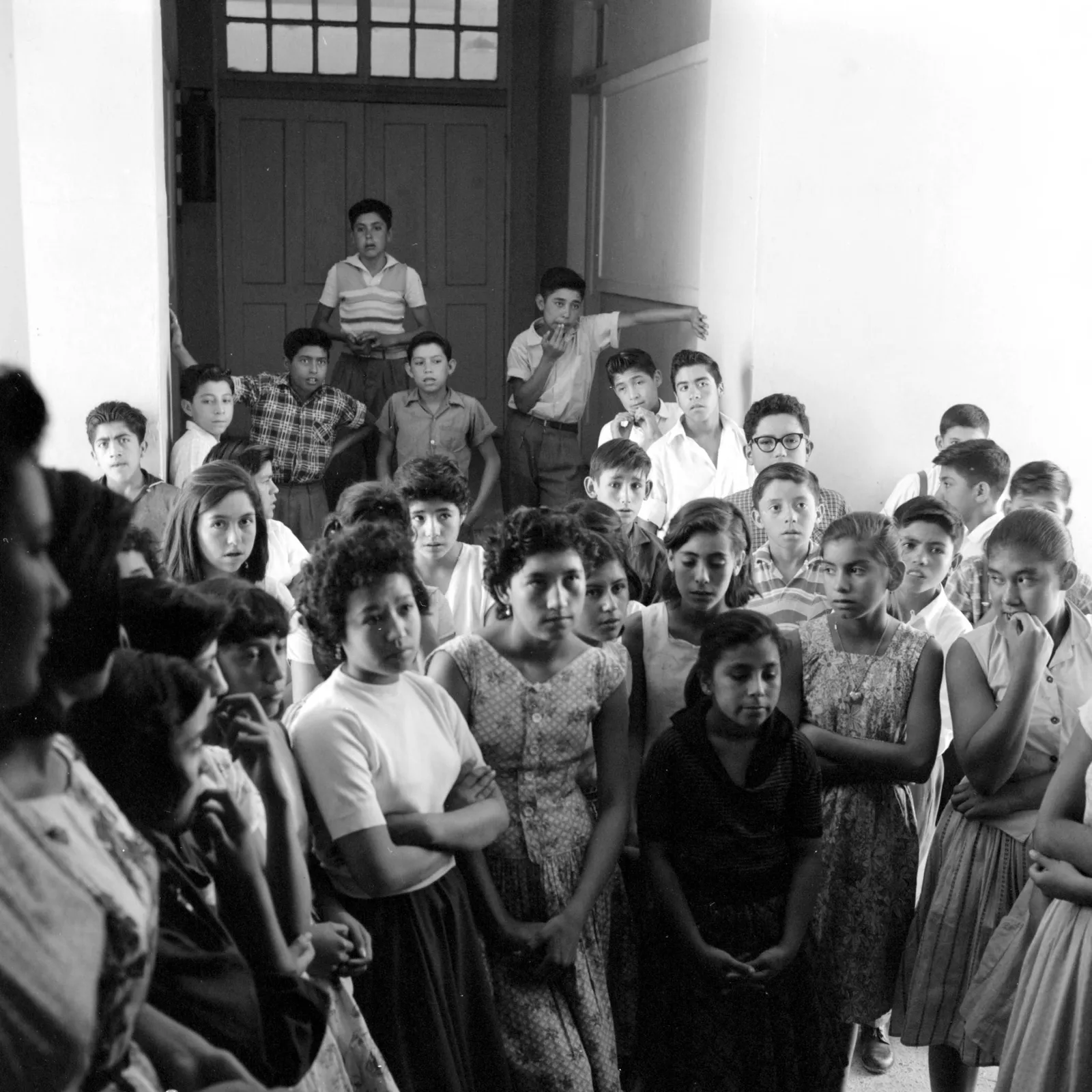 Alumnos en escuela de Oficina María Elena ca. 1960.