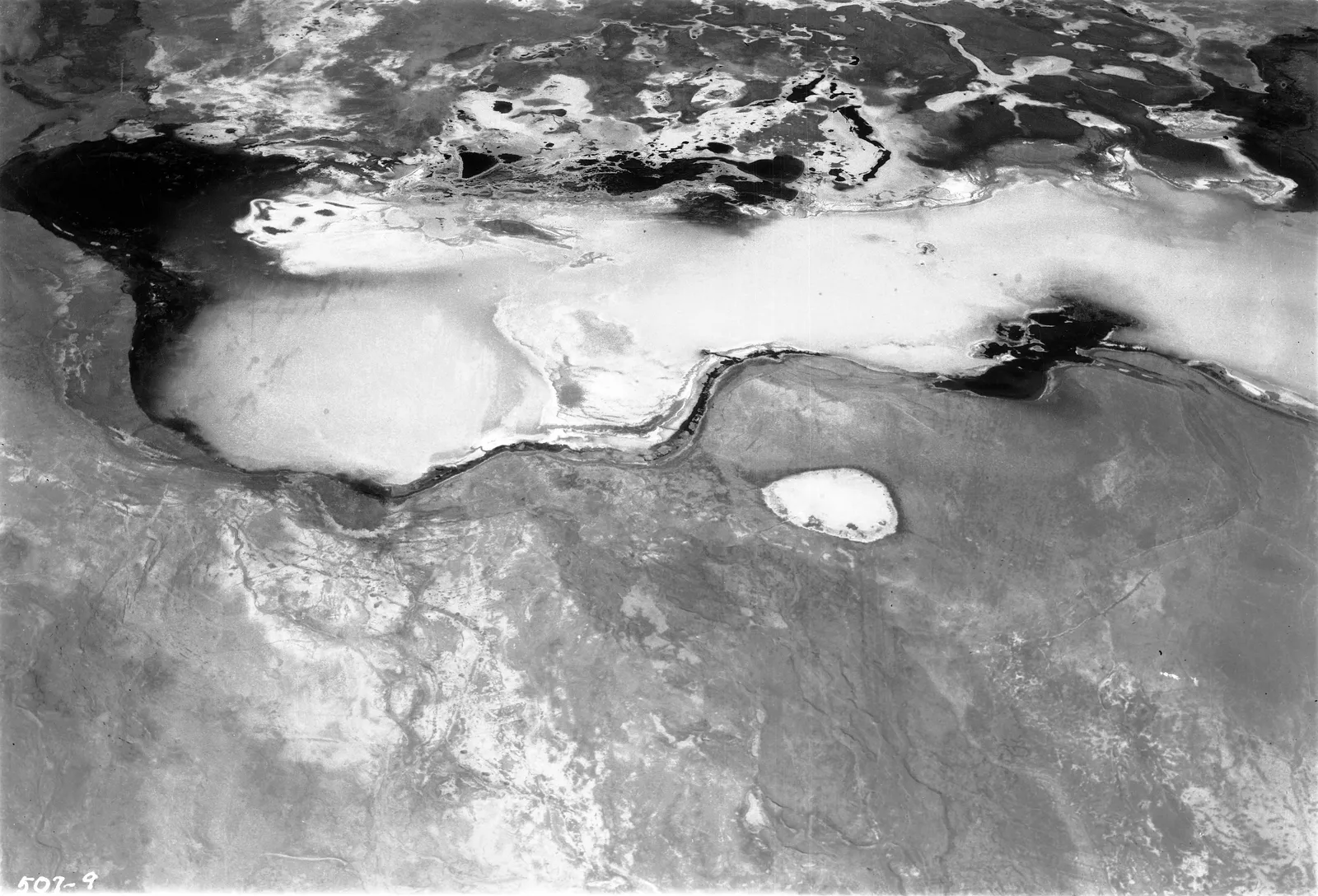 Vista aérea de la Laguna Tebinquinche 1937.