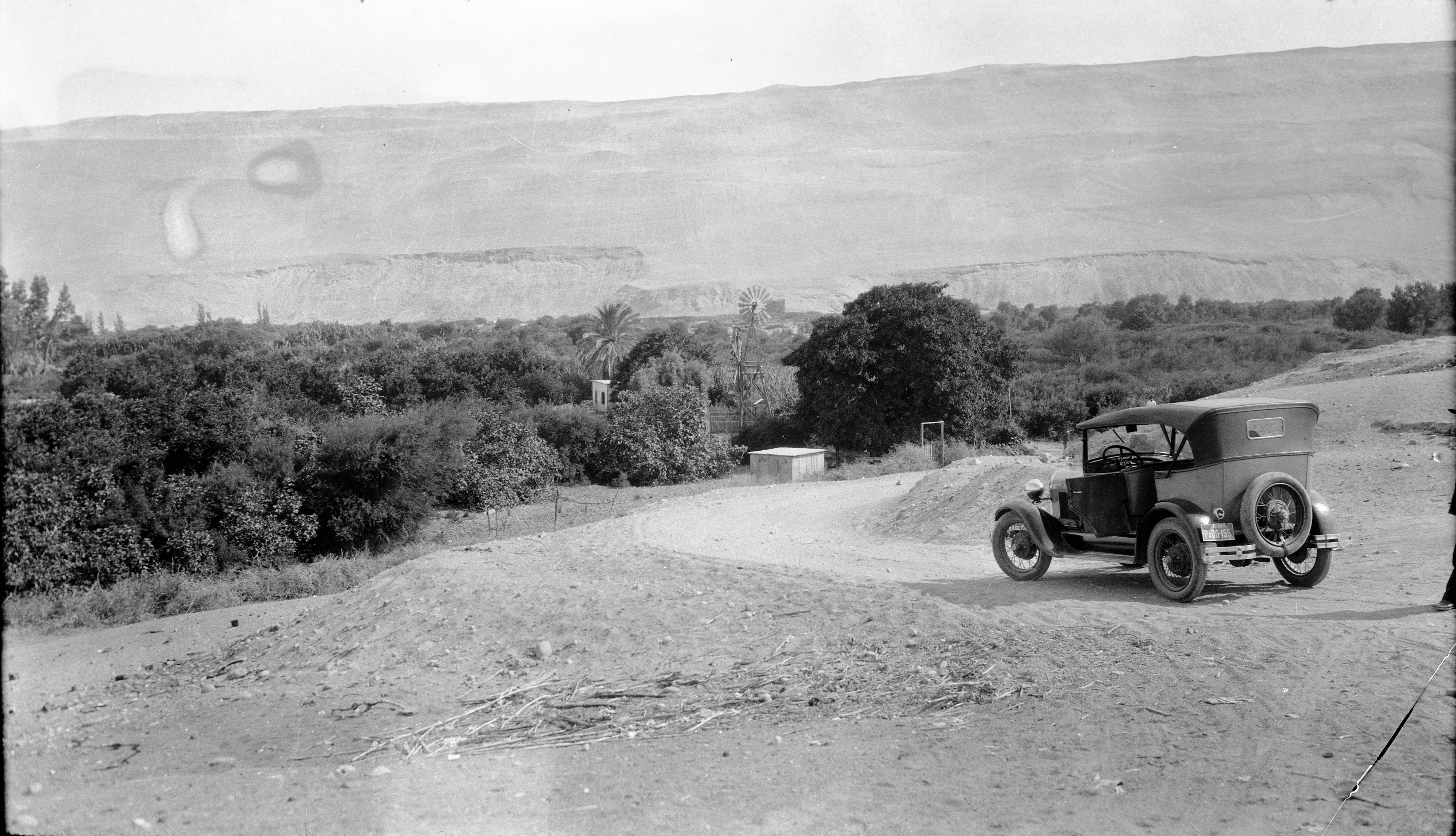 Automóvil en Valle de Azapa, 1930
