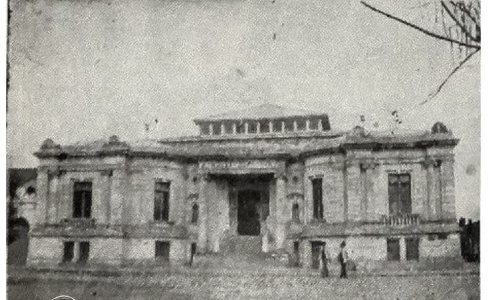 Edificio neoclásico en Cauquenes, 1918