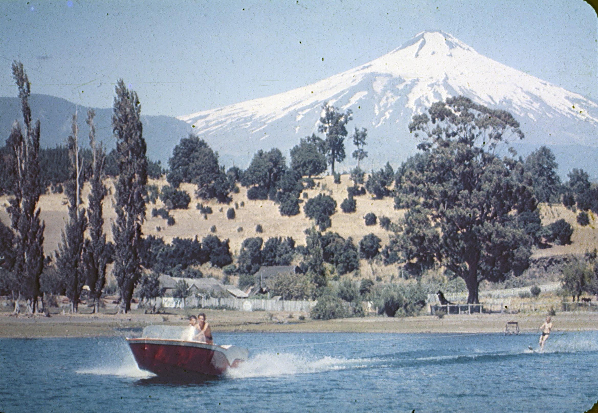 Esquiando en Pucón, años 60s