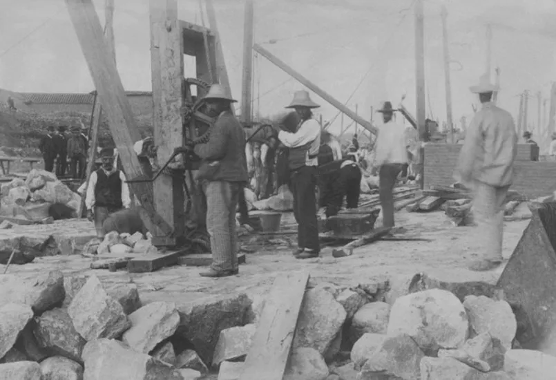 Canalización Río Mapocho a fines de 1880' s.