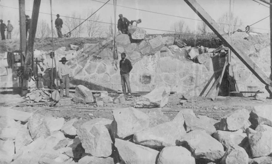 Canalización Río Mapocho a fines de 1880' s.