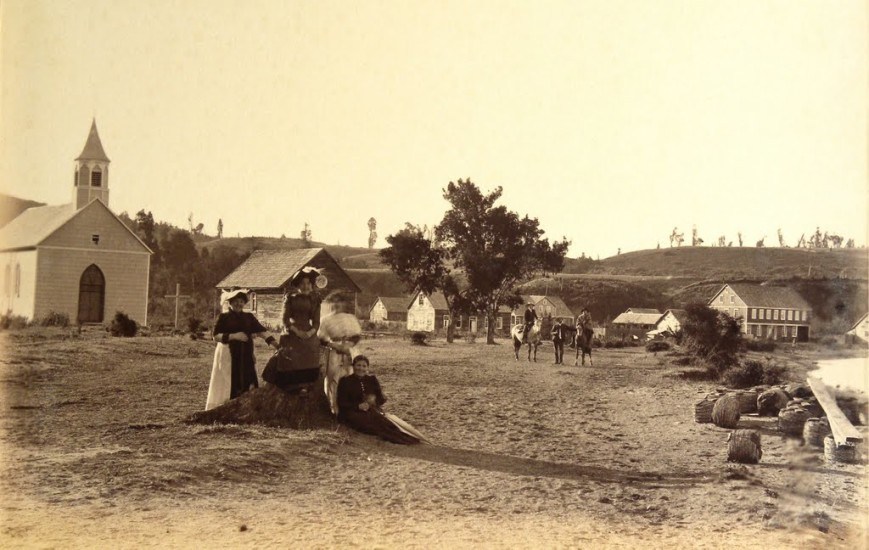 Damas de Puerto Varas en 1893.