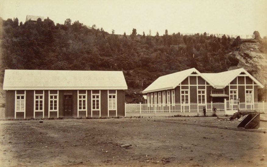 Escuela Puerto Montt, 1893.