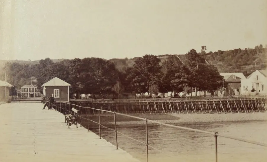 Muelle Puerto Montt en 1893.