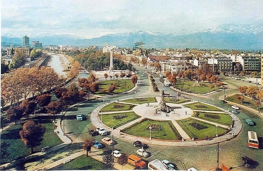 Plaza Baquedano en 1966