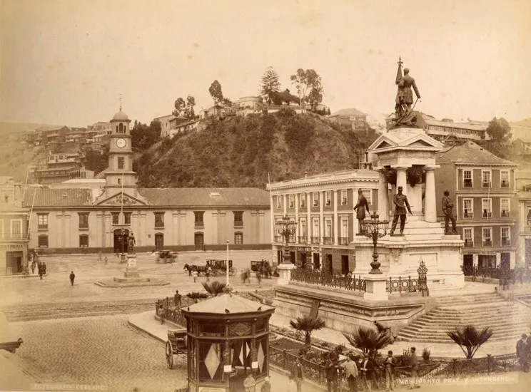 Plaza de la Intendencia (hoy Plaza Sotomayor) en 1888