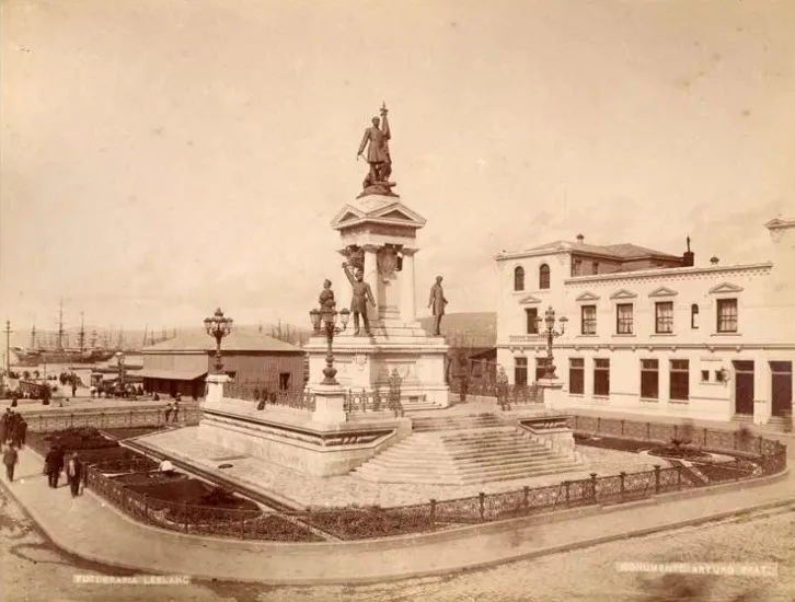 Monumento Héroes de Iquique, 1888