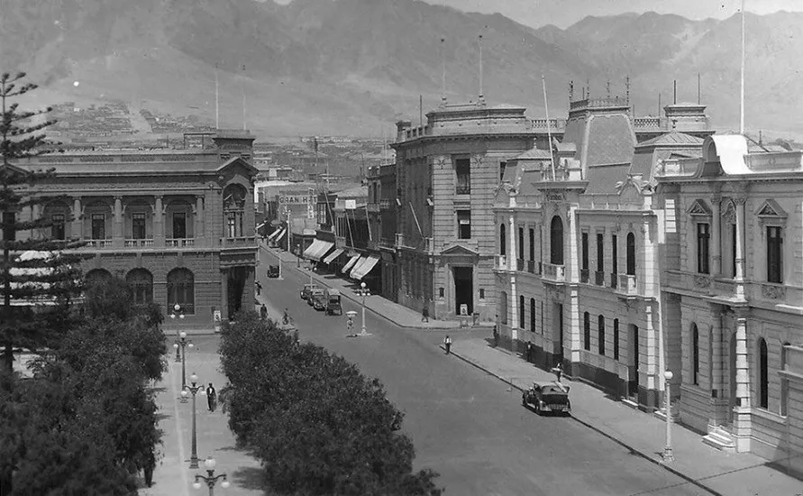 Plaza Colón de Antofagasta en los años ’30s
