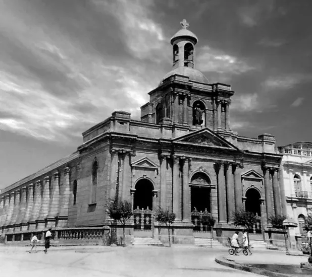 Antigua Catedral de Chillán en el año 1929