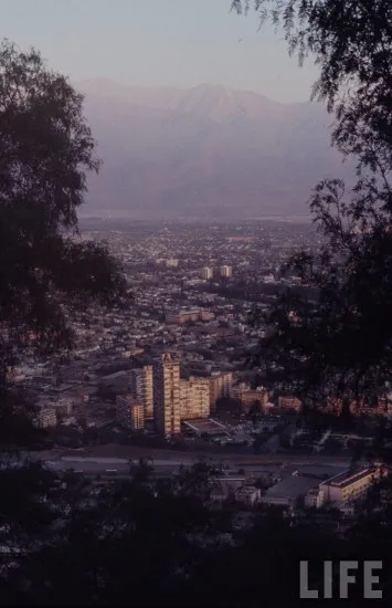Santiago desde el Cerro San Cristóbal en 1971