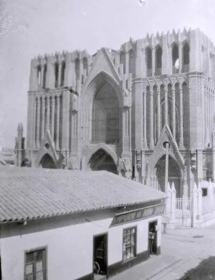 Basílica del Salvador de Santiago en 1918