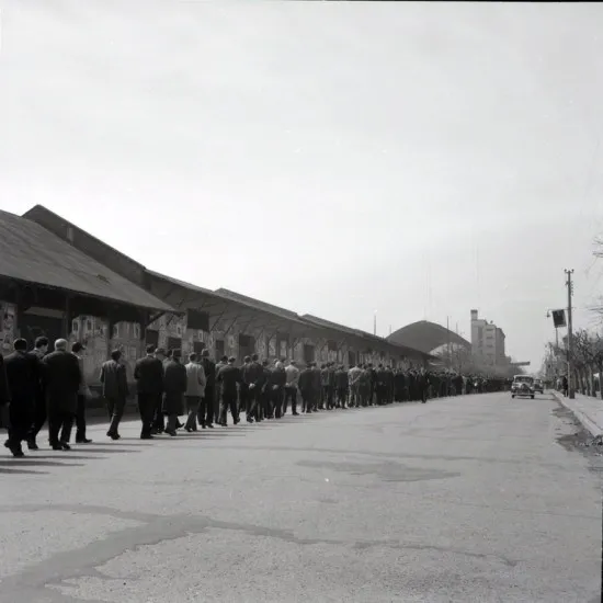 Sufragio en Estación Mapocho, ca. 1952