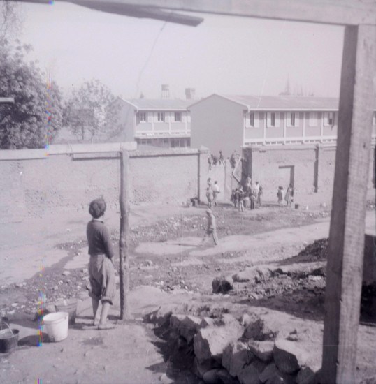 Casas en las cercanías del Zanjón de la Aguada, 1954