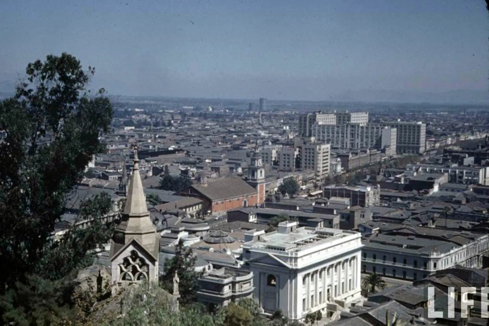 Vista de Santiago desde el cerro Santa Lucía en 1941