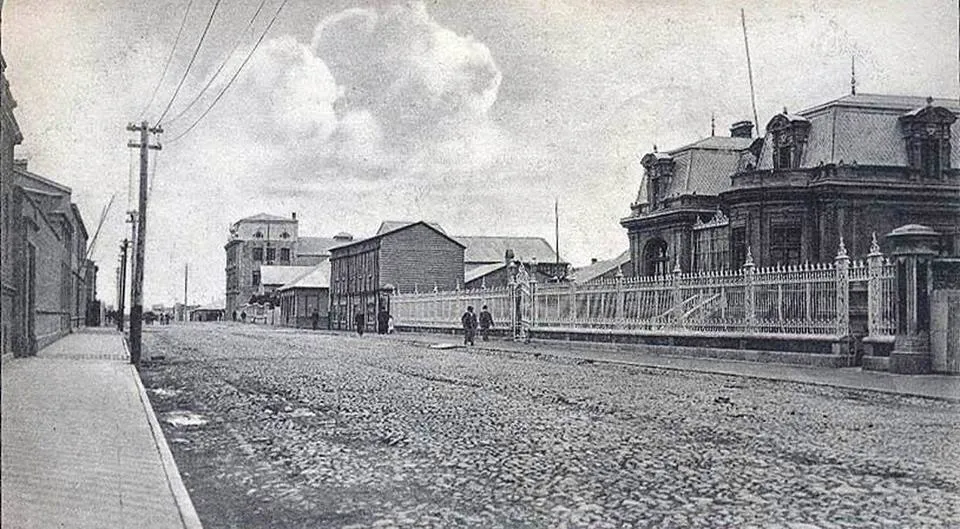 Calle Hernando de Magallanes de Punta Arenas en 1910