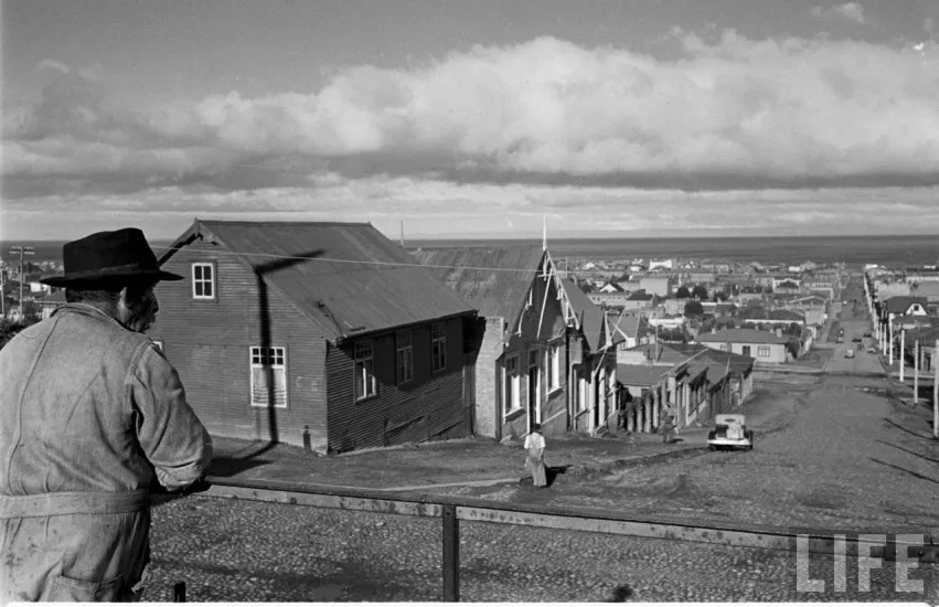 Vista desde Mirador de Cerro La Cruz de Punta Arenas en el año 1950