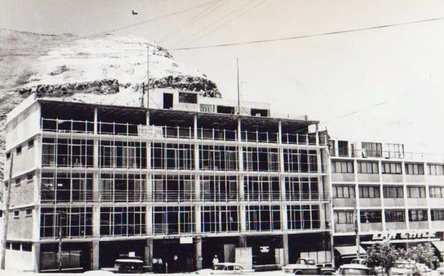 Arica y edificaciones frente al Morro, años 70-80s.