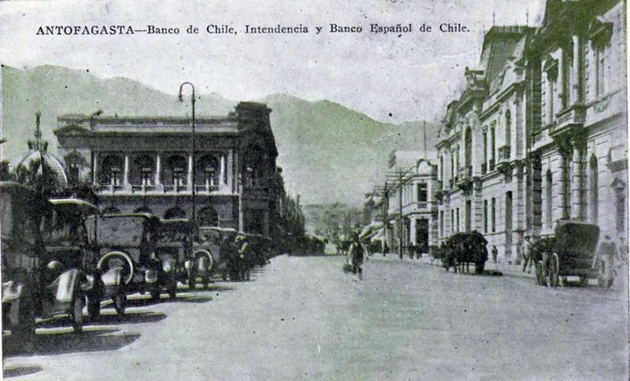 Banco de Chile, Intendencia y Banco Español de Antofagasta en 1910.
