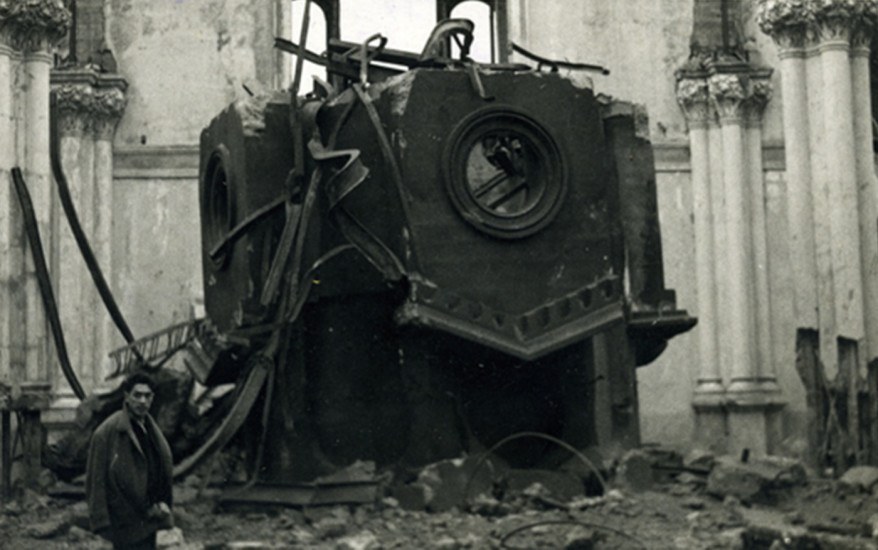 Demolición de la Catedral de Ancud, 1961.