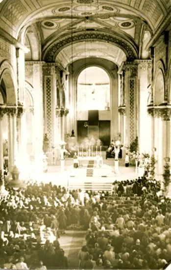 Interior de la Catedral de Ancud, Octubre de 1950.