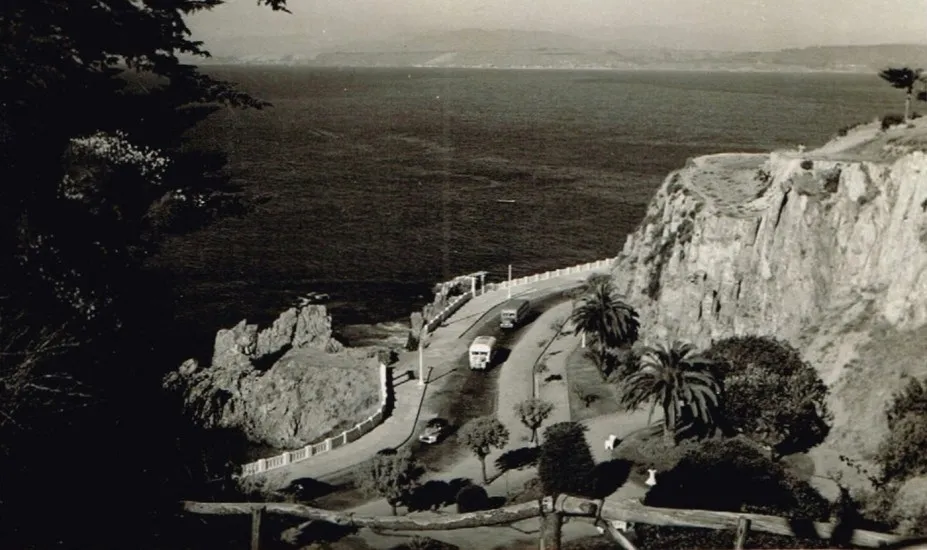 Avenida Altamirano de Valparaíso, en 1955.