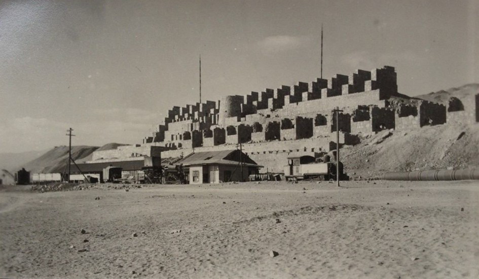 Ruinas de Huanchaca de Antofagasta, foto fechada en los años ’40s.