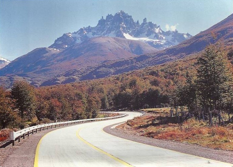 Camino a Cerro Castillo, años 80s