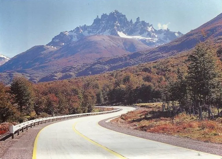 Camino a Cerro Castillo, años 80s