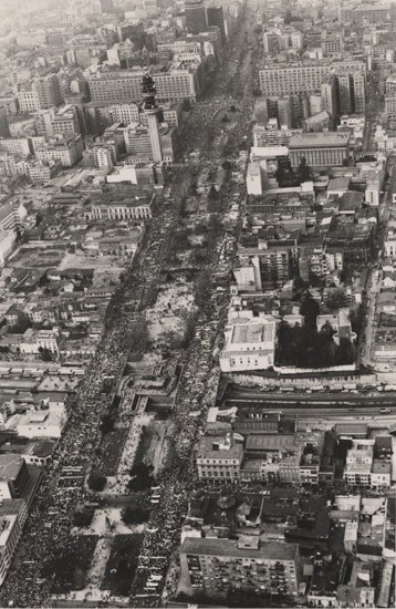 Enorme manifestación en la Alameda, en 1986