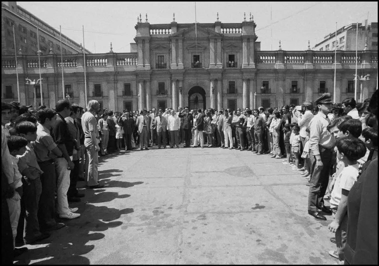 Allende y la gente en 1971