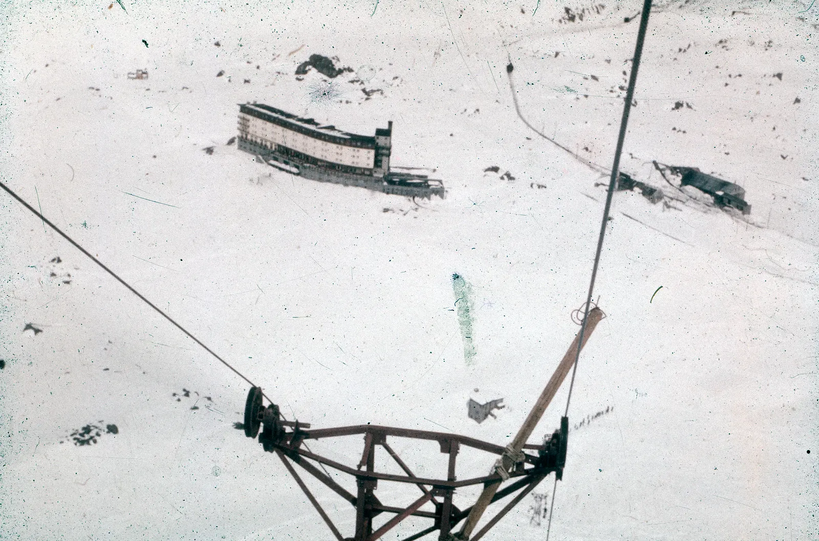 Hotel Portillo desde andarivel, años 60