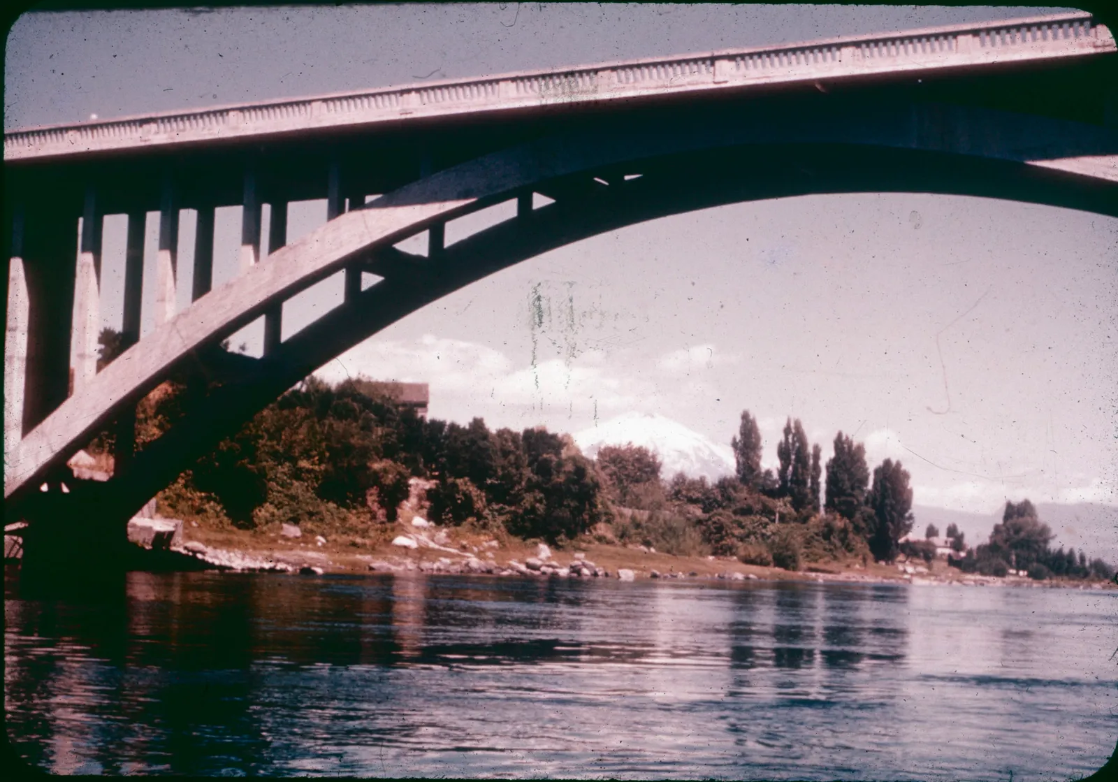 Puente Rodrigo de Bastidas en los años 60s
