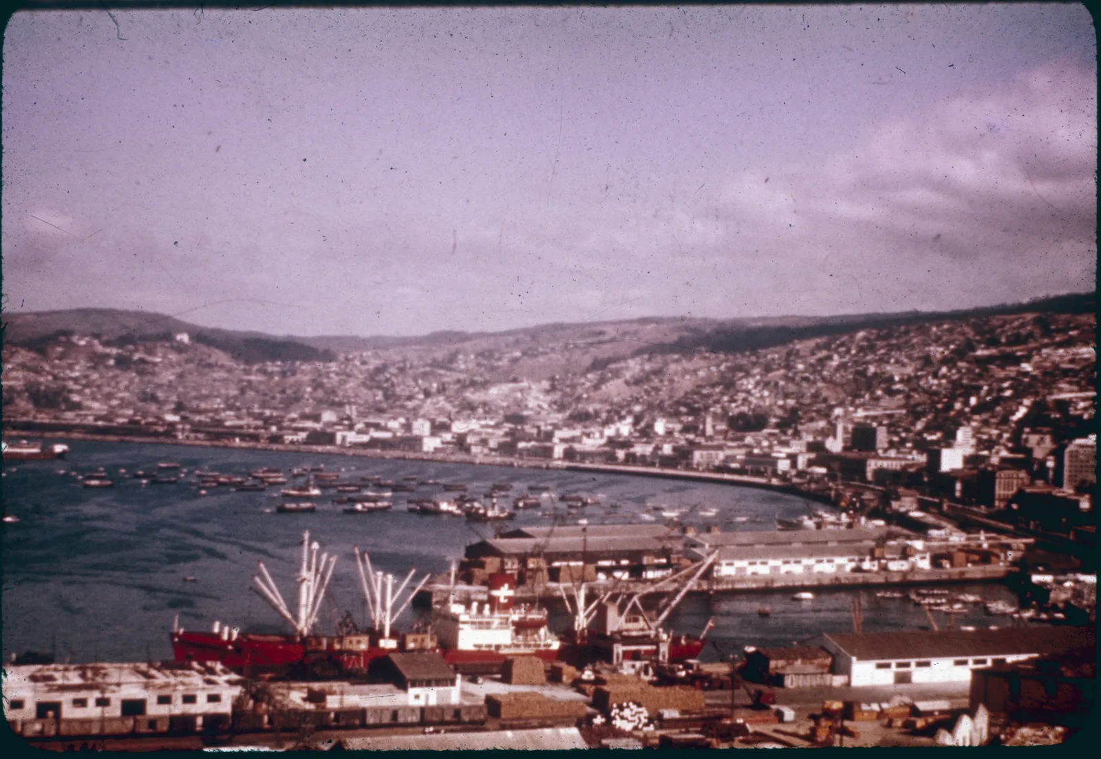 Foto aerea de Caleta Portales, Valparaíso en los 60s