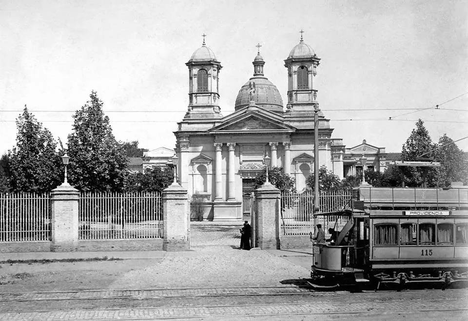 Iglesia de los Santo Ángeles Custodios en 1930