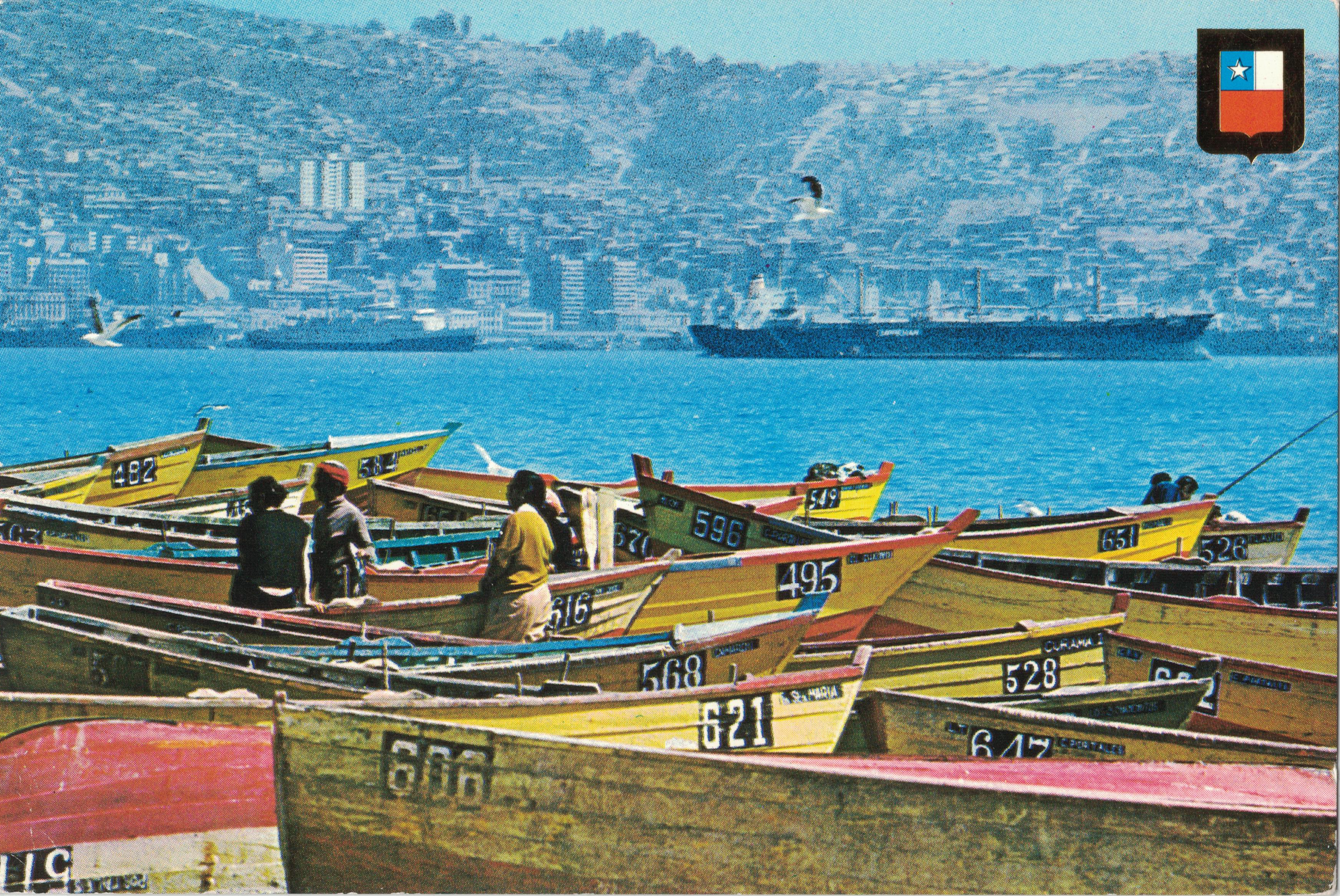 Botes de pescar artesanal en Valparaíso, 1982