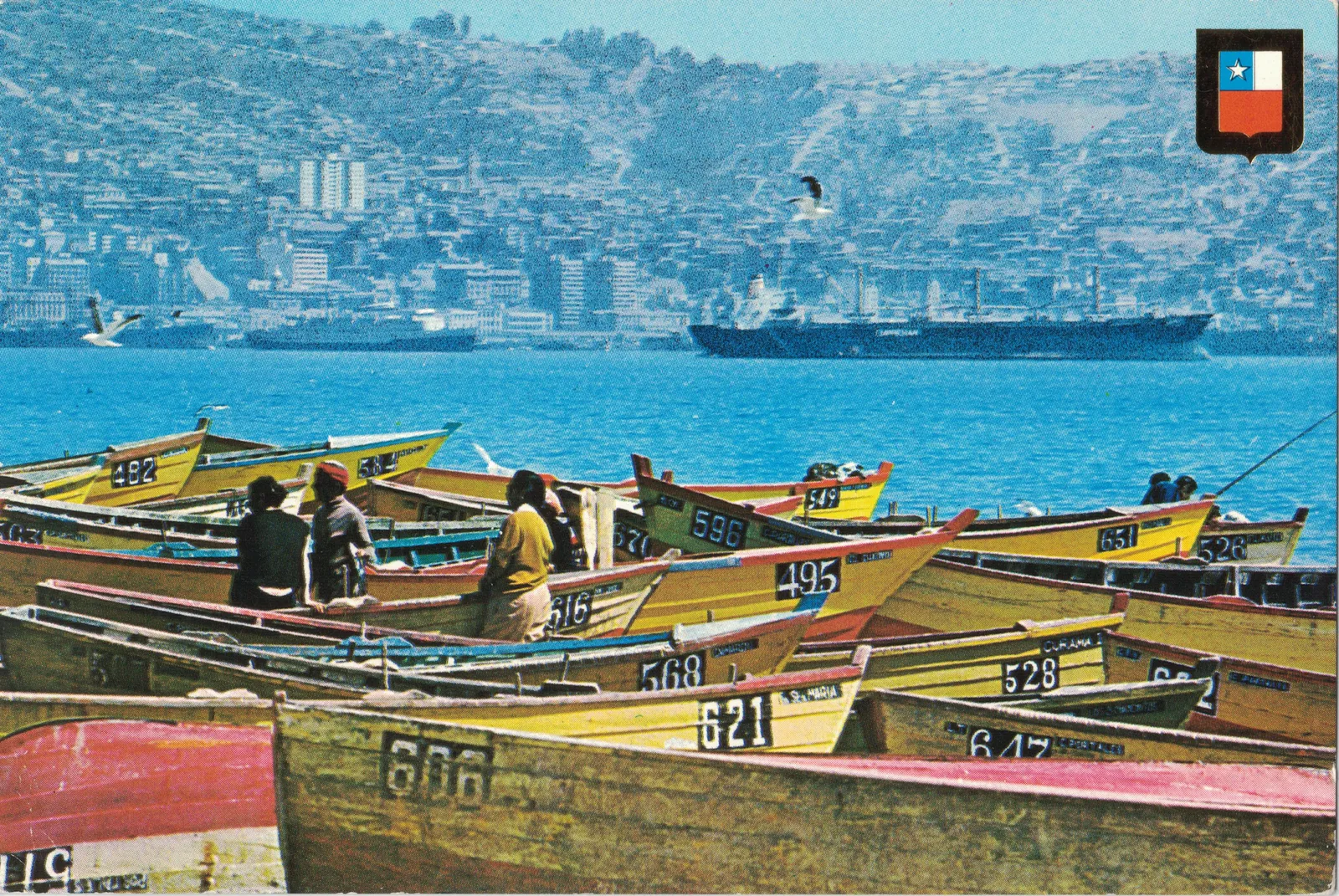 Botes de pescar artesanal en Valparaíso, 1982