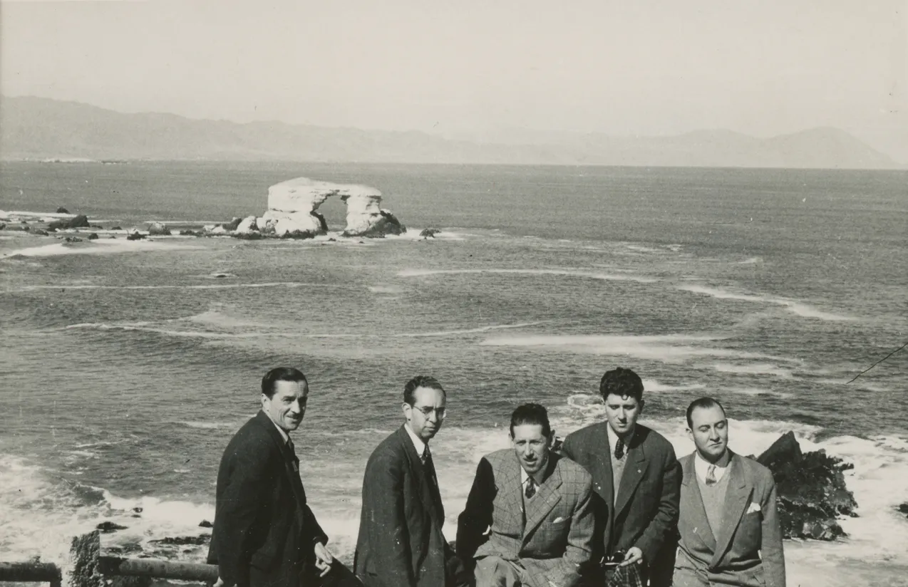 Portada de Antofagasta en 1950