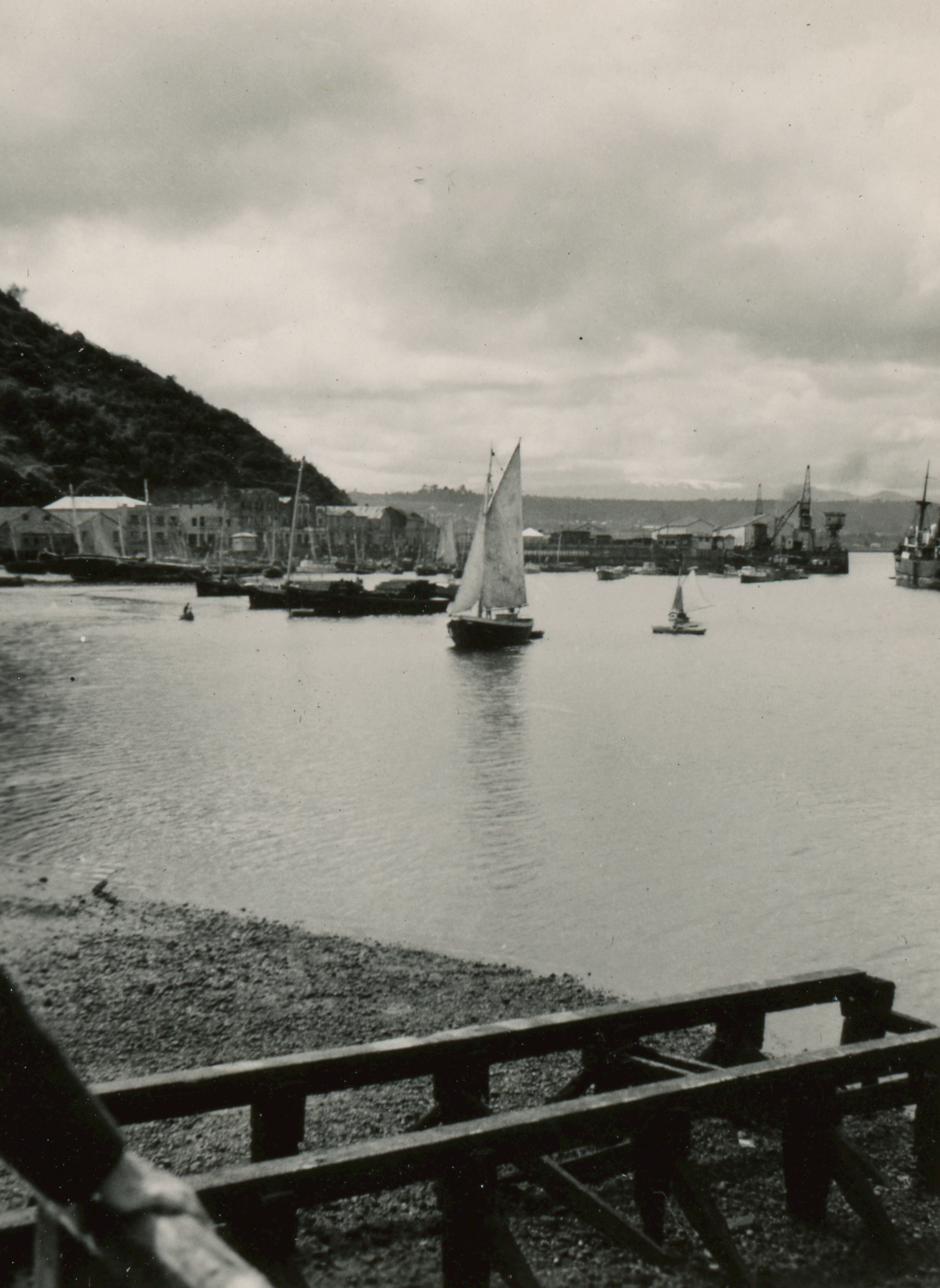 Veleros en Puerto Montt en 1949