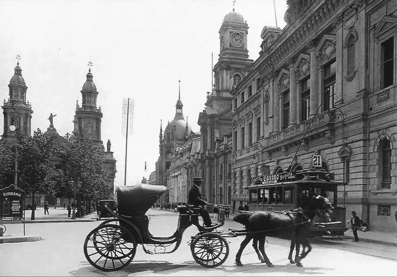 Carruaje en Plaza de Armas en 1915