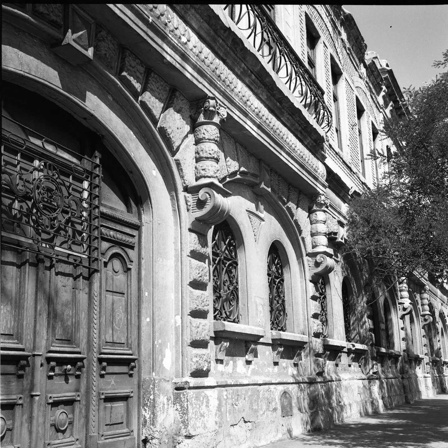 Fachada Cervecería Ebner en 1985