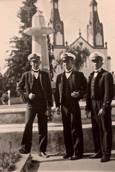 Marinos en Castro, 1952